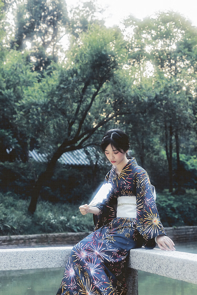 日本人穿的衣服山鸟和色正式和服日式和风浴衣复古少女连衣裙夏日烟火