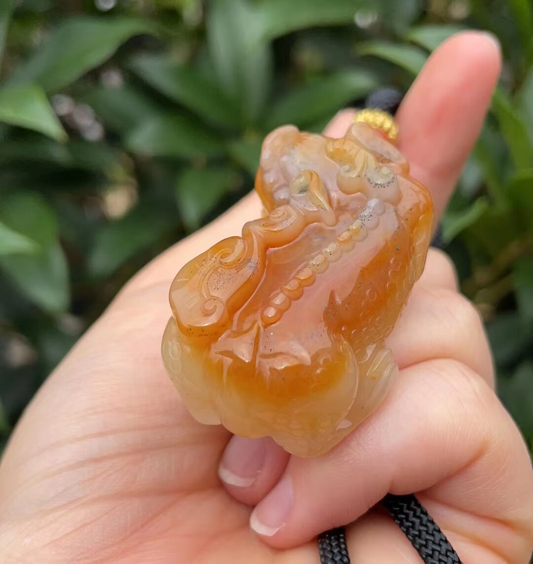 kk宝钰云南云南黄龙玉金头俏色金沙阴阳眼霸王貔貅挂件证书新