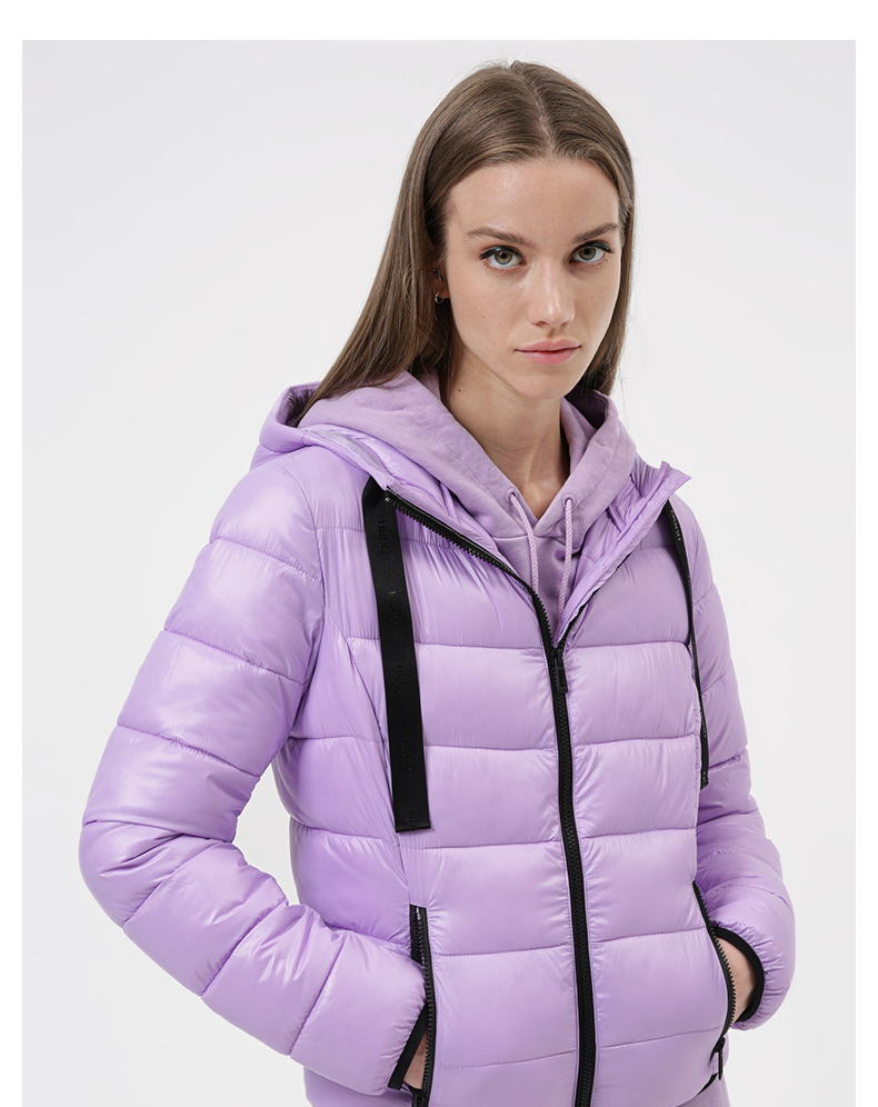 hugo boss雨果博斯女士2021秋冬徽标细节装饰可折叠夹棉夹克 521 eu:s