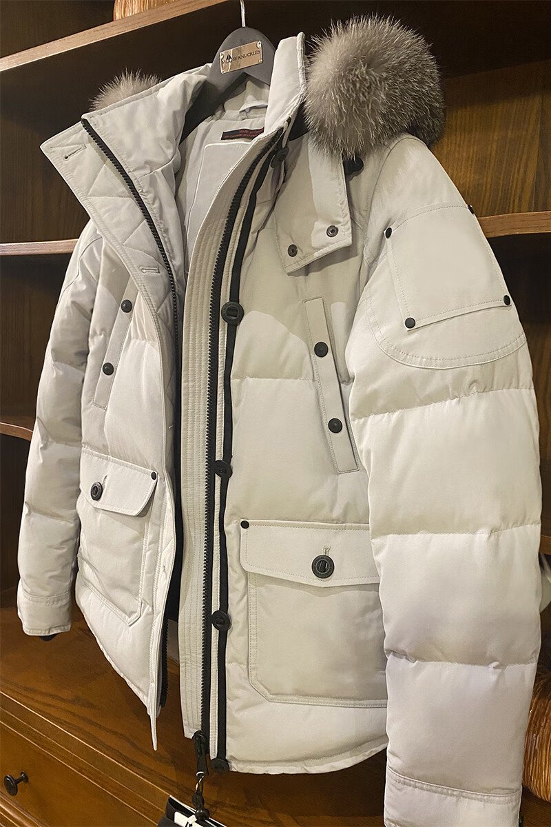 剪刀羽绒服加拿大 加拿大剪刀羽绒服经典quebec系列短款工装白鹅绒女