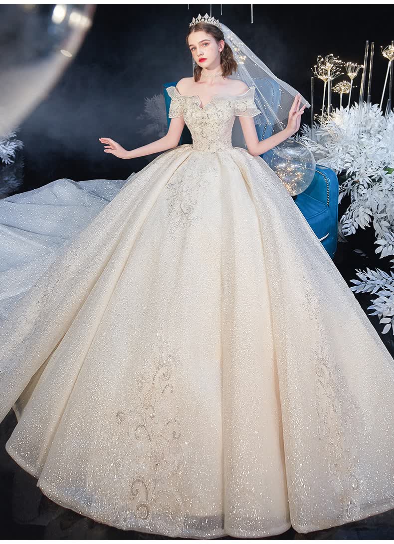 纯白色金色重工长袖主婚纱租大码孕妇胖mm新娘法式宫廷风拖尾 抹胸款