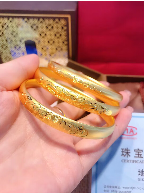 小腰金鱼戏莲古法金手镯女新款宽面黄金镯子妈妈款花型纹999足金传承