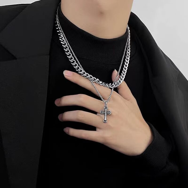 勿恋男女潮流项链欧美复古人头像吊坠国潮冷淡风in双层十字架古巴链