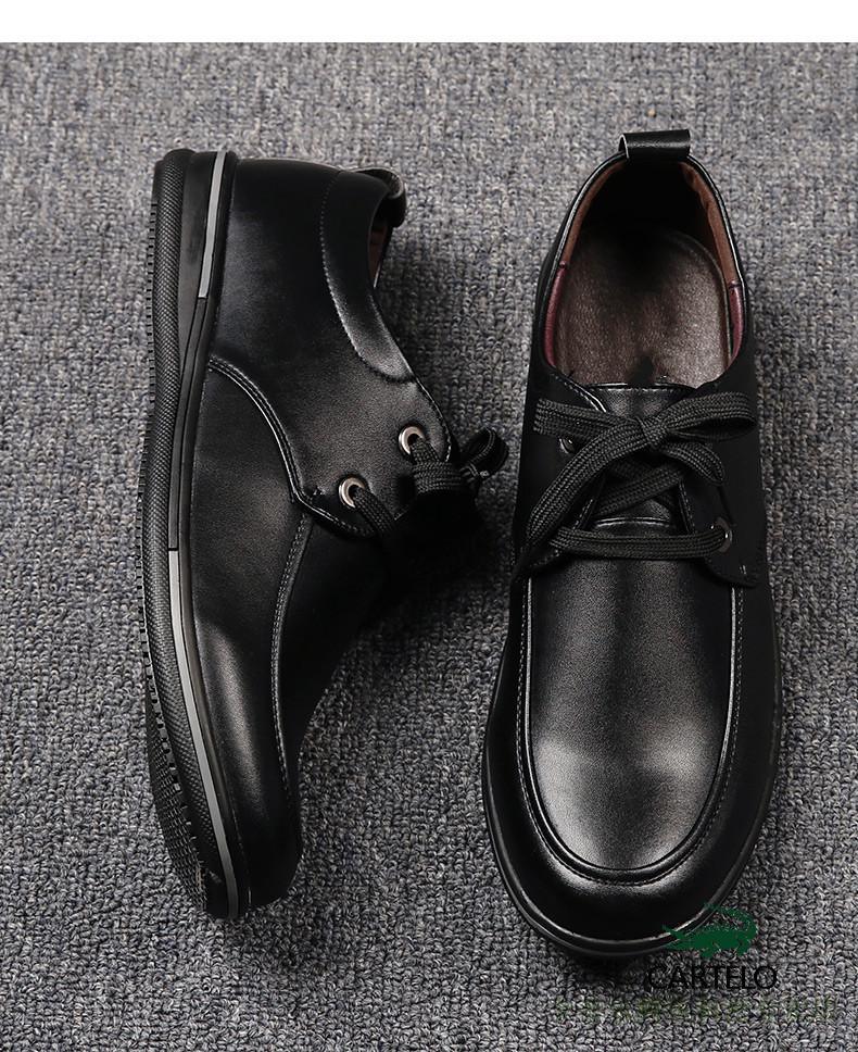 适用场景:休闲图案:纯色鞋头款式:圆头风格:休闲风款式:休闲皮鞋流行