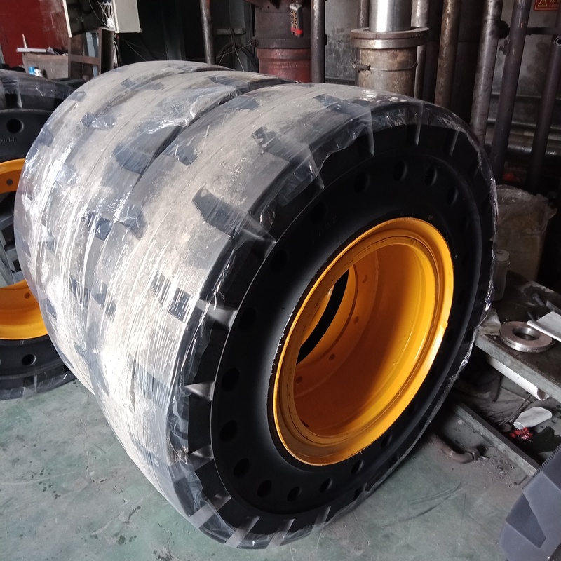 20 30 50铲车装载机半实心轮胎825 20.5/70-16/70-20 24 17.