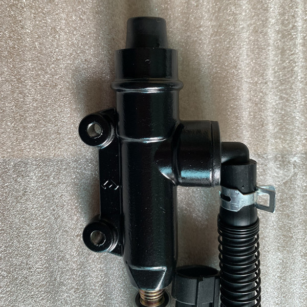 摩托车跑车黄龙300后油泵302飓风后上泵cbr后刹车泵液压总成300后上泵