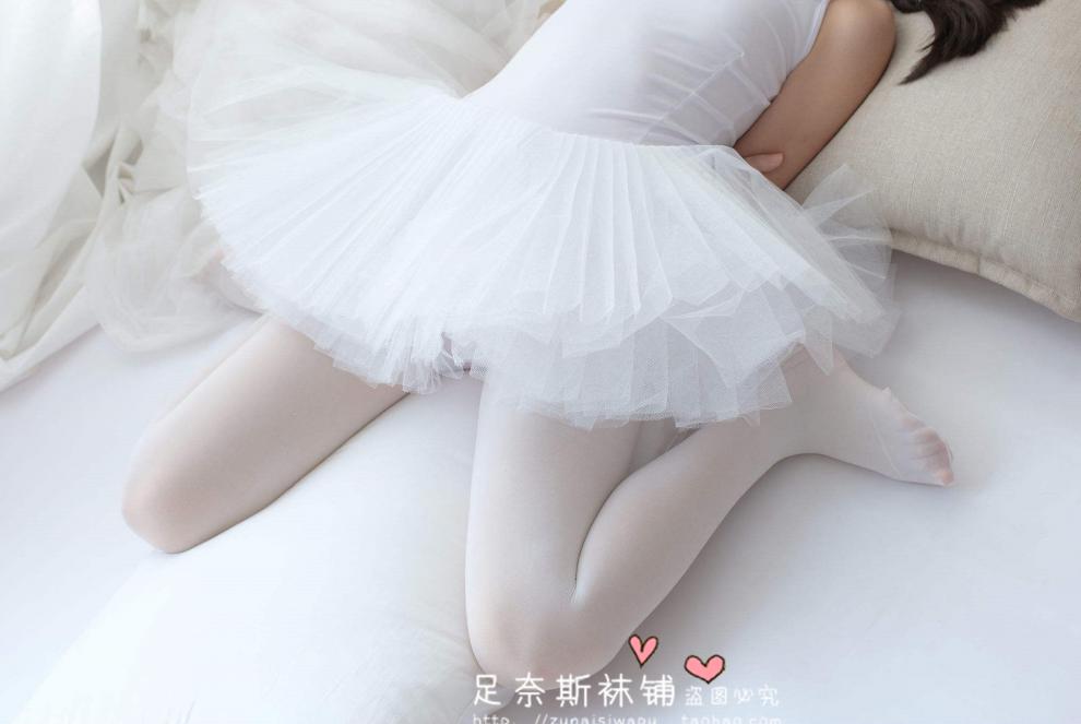 白色丝袜图片小妹妹图片