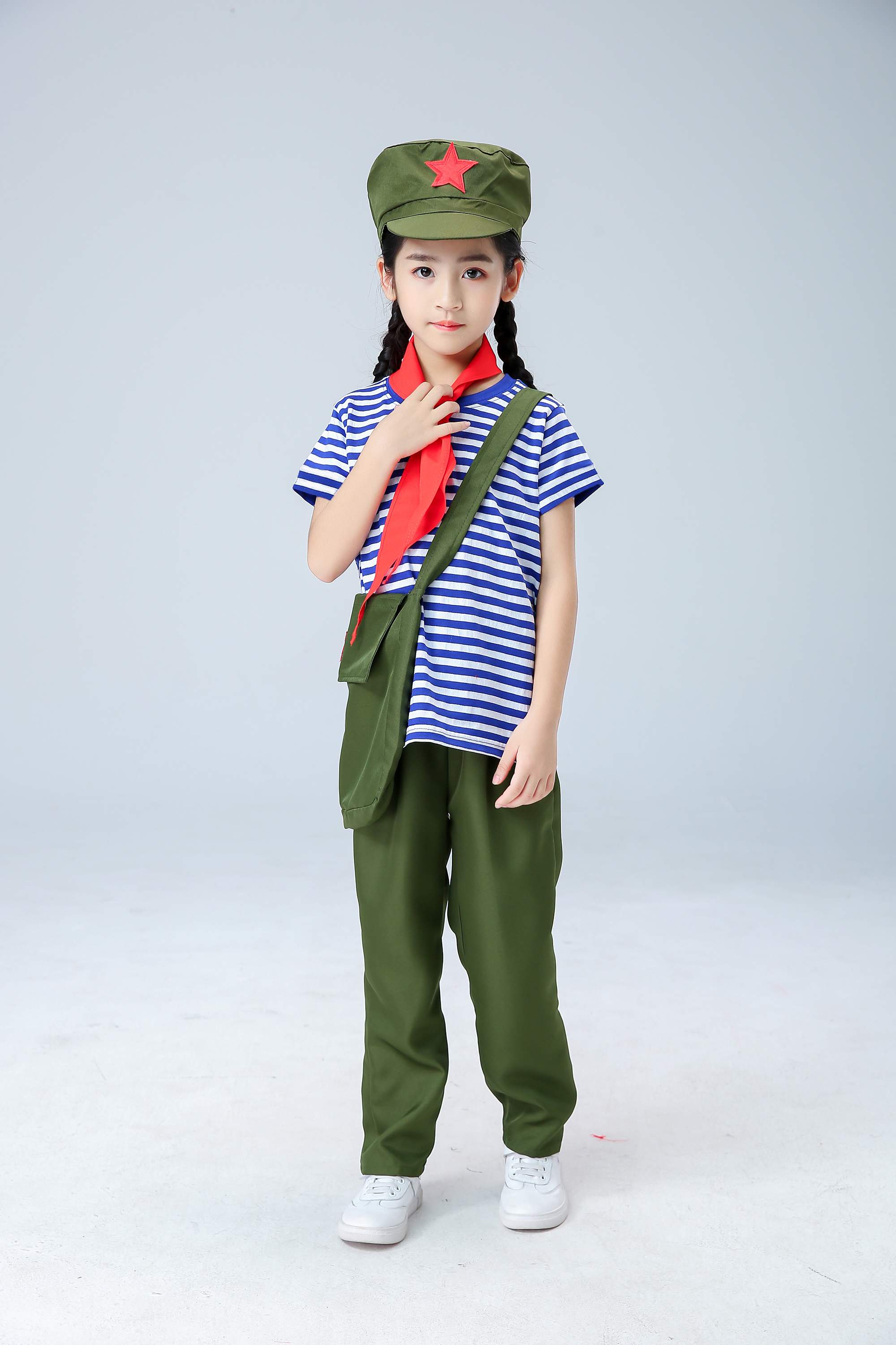 儿童学习雷锋好榜样舞蹈服小红军红歌合唱团演出服红星闪闪朗诵服