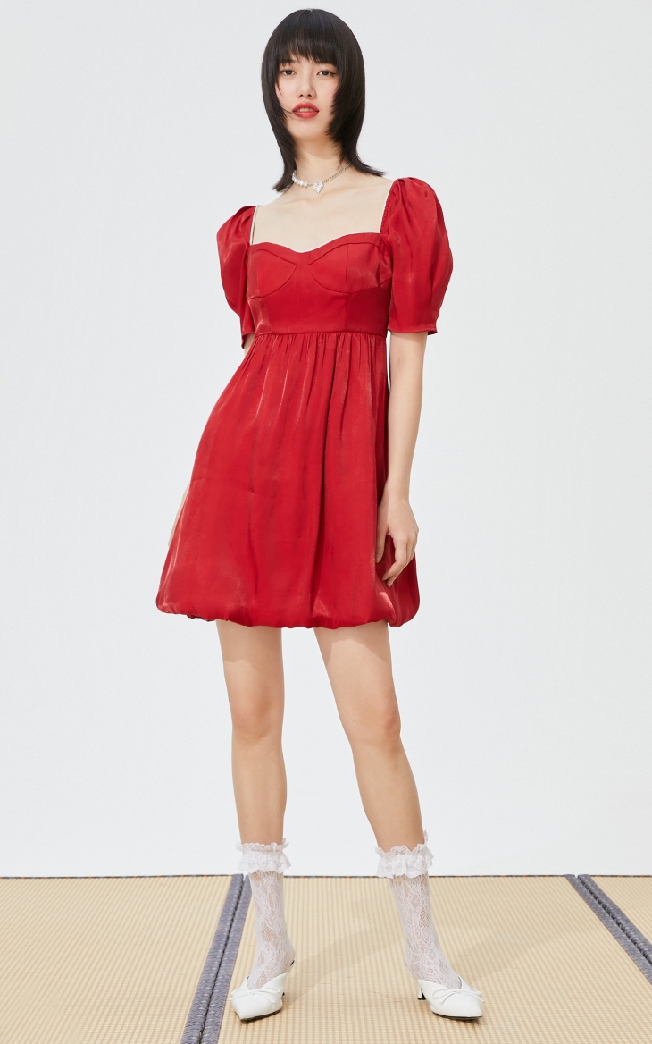 only春季新款时尚甜美泡泡袖收腰显瘦短款连衣裙女121207186 f17 猩