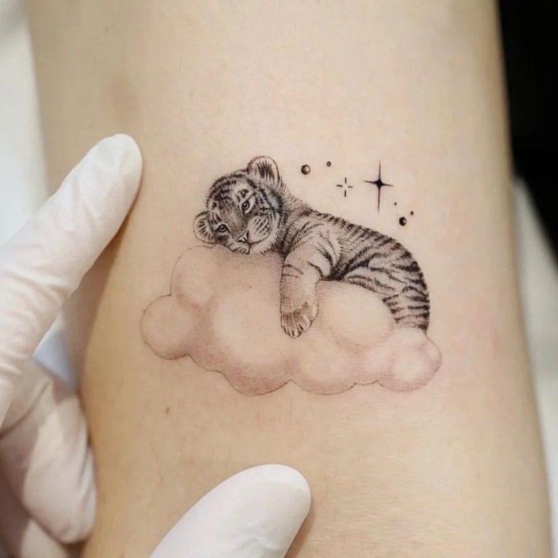 贴洗不掉月亮星星小老虎纹身贴女防水可爱性感男女情侣ins风手腕纹身