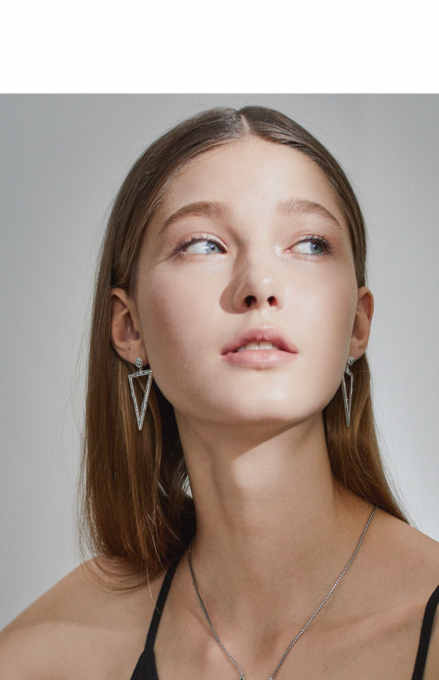 个性三角形时尚大耳饰情人节送女友老婆生日礼物 马克赛耳环(一对)