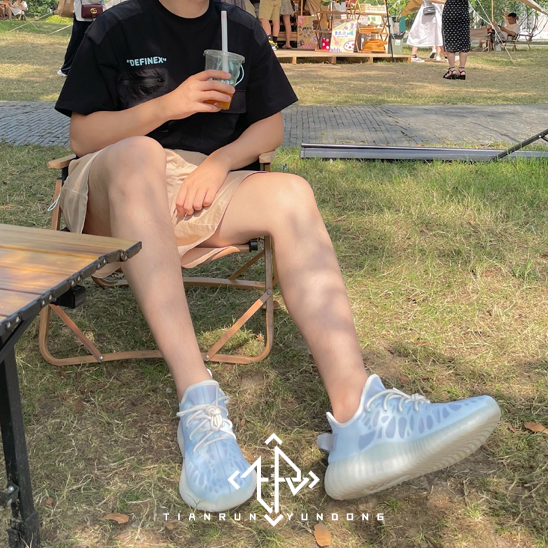 阿迪达斯adidasyeezyboost350v2火山灰岩兵马俑椰子跑步鞋gw0089fu