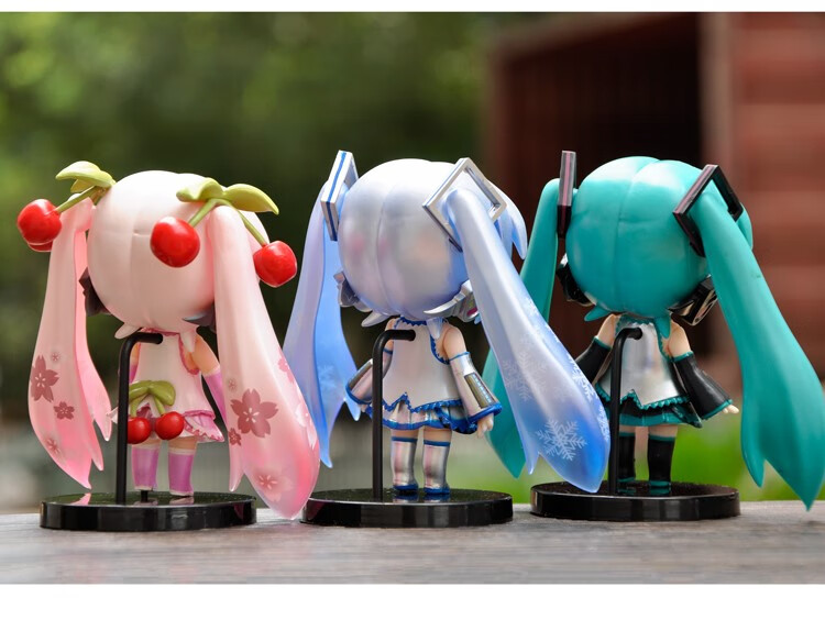 初音未来手办 q版人偶模型摆件可爱少女心玩偶桌面装饰品礼盒 樱花粉