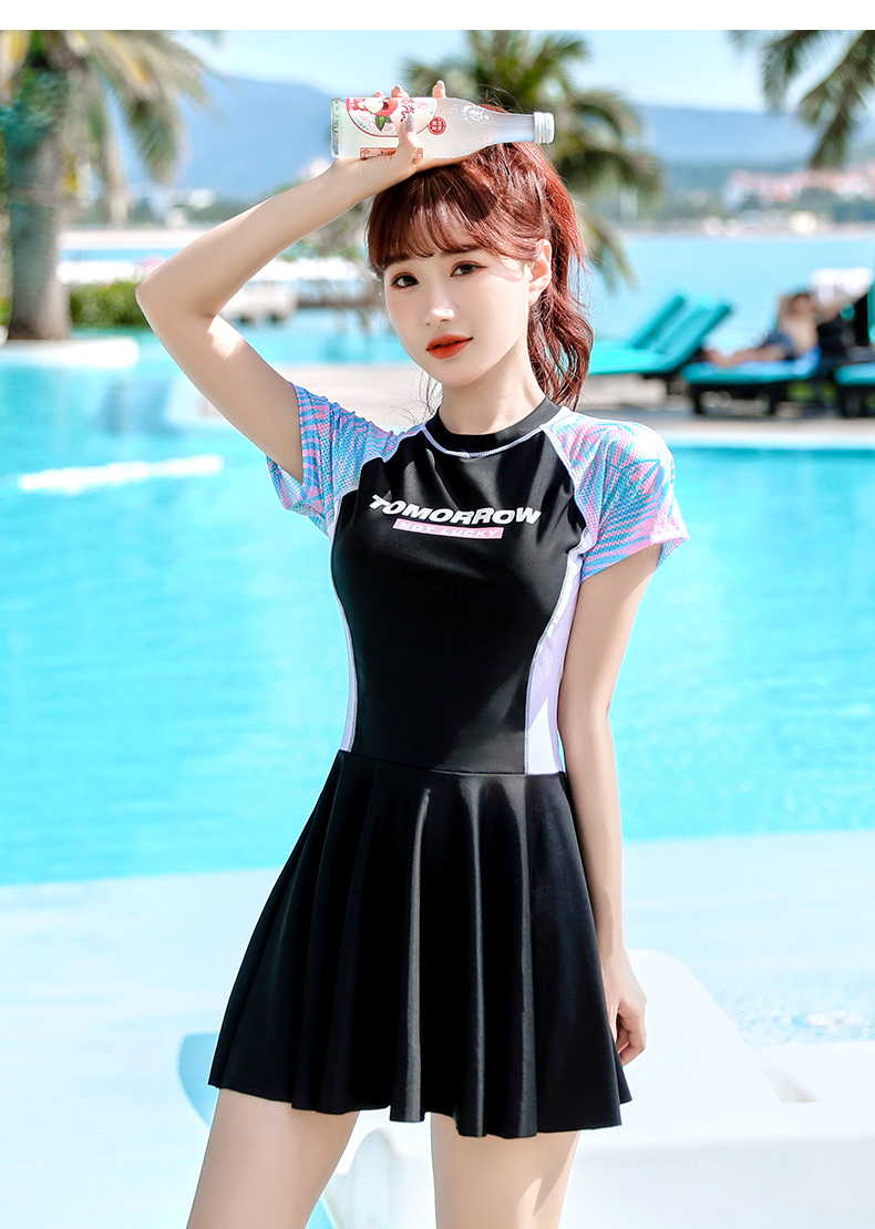 裙式游泳衣2021新款时尚ins宽松大码防晒温泉泳装备清新蓝泳衣泳帽l