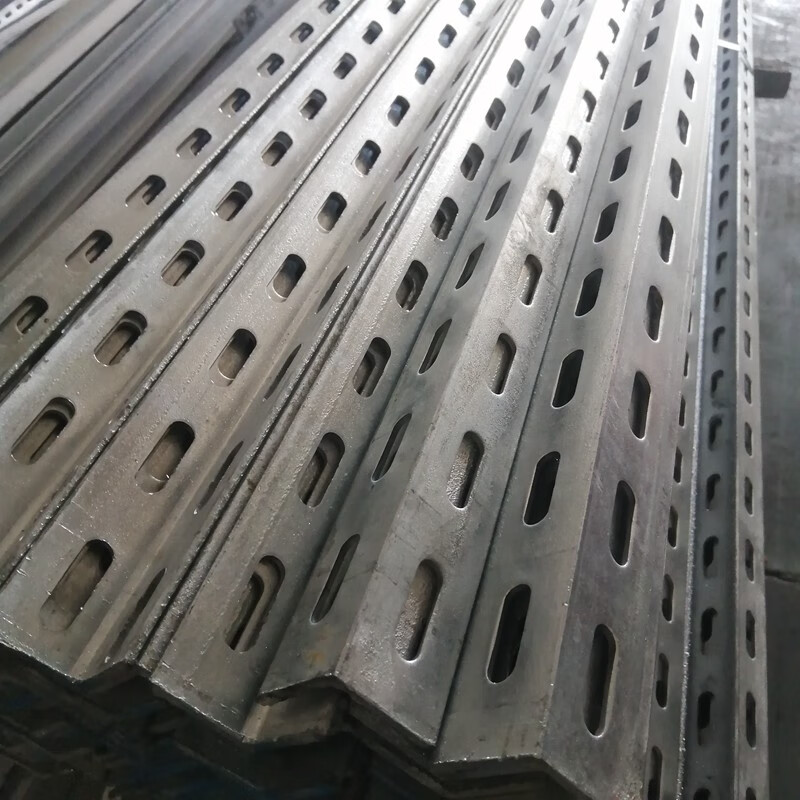 18【定制】40**4镀锌冲孔角钢3*3打支架万能角钢热花角铁5*5角钢 图片