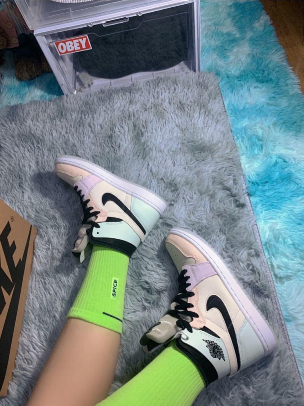 莆田高品质aj1复活节高帮帅马卡龙鞋带潮流百搭耐磨透气学生篮球鞋aj