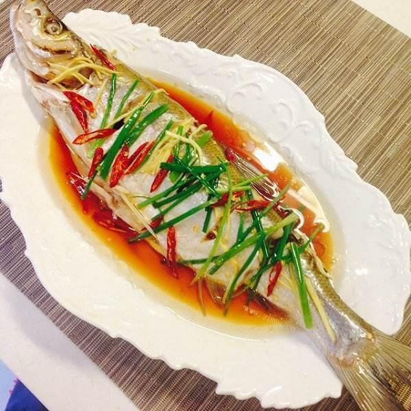 新鮮現殺淨膛淡水大白刁白絲魚白條魚餐魚翹嘴魚現