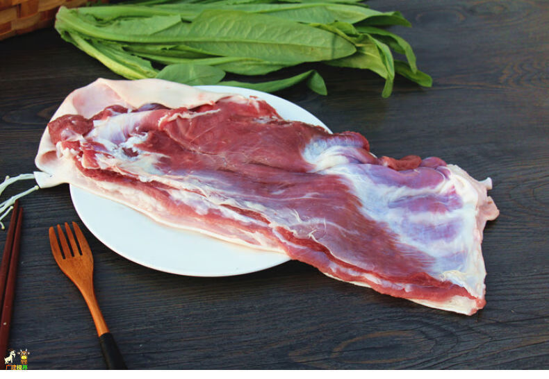 宓蝶 清真河南羔羊腩 现宰鲜羊腩 带皮羊腩 羊肚腩 羊腹肉 带皮鲜羊肉