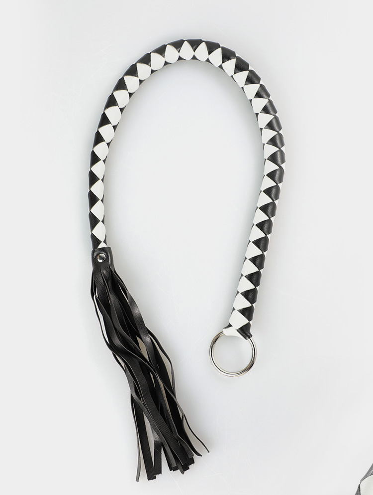 谜姬 情趣短鞭子 黑白纹流苏鞭子 sm另类快感体验道具 房事前戏增趣