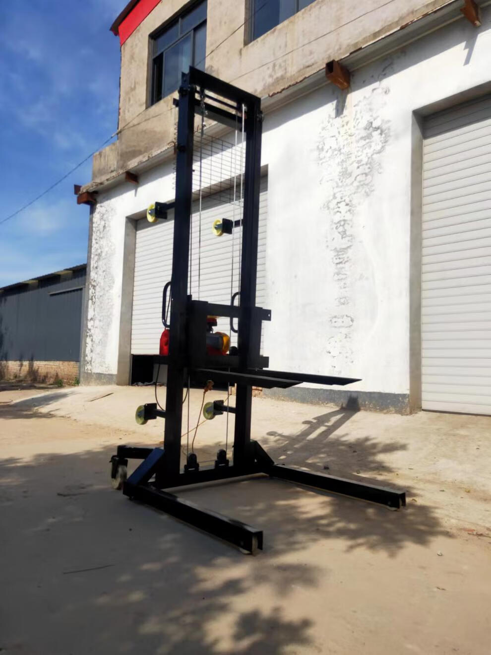 电动上砖机建筑工地上料机消防管道升降机装卸起重机无线遥控操作电动