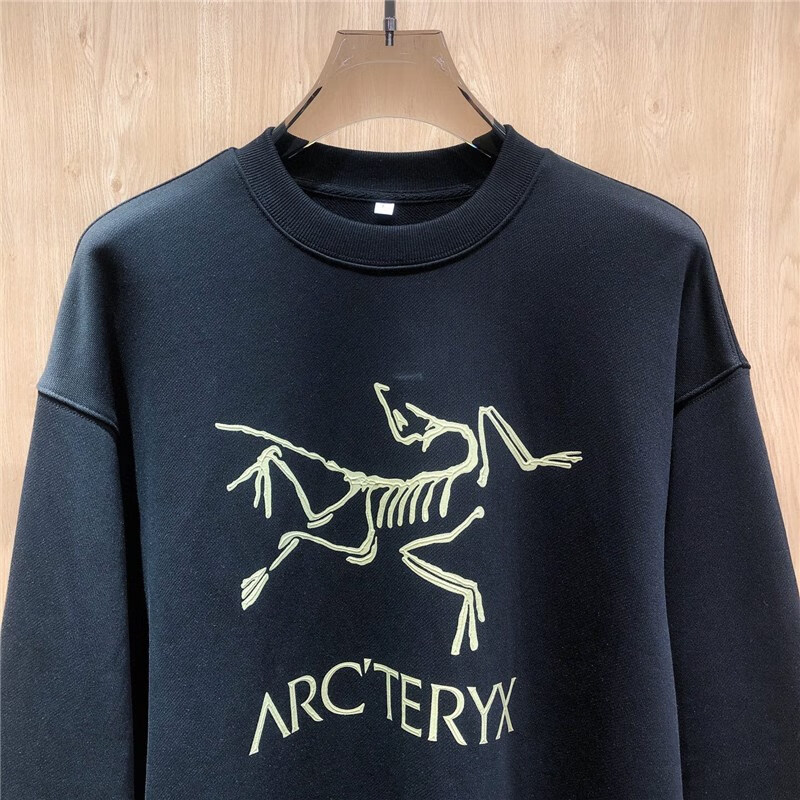 始祖鸟秋冬新款印花logo纯棉休闲运动圆领套头长袖卫衣男 黑色 m