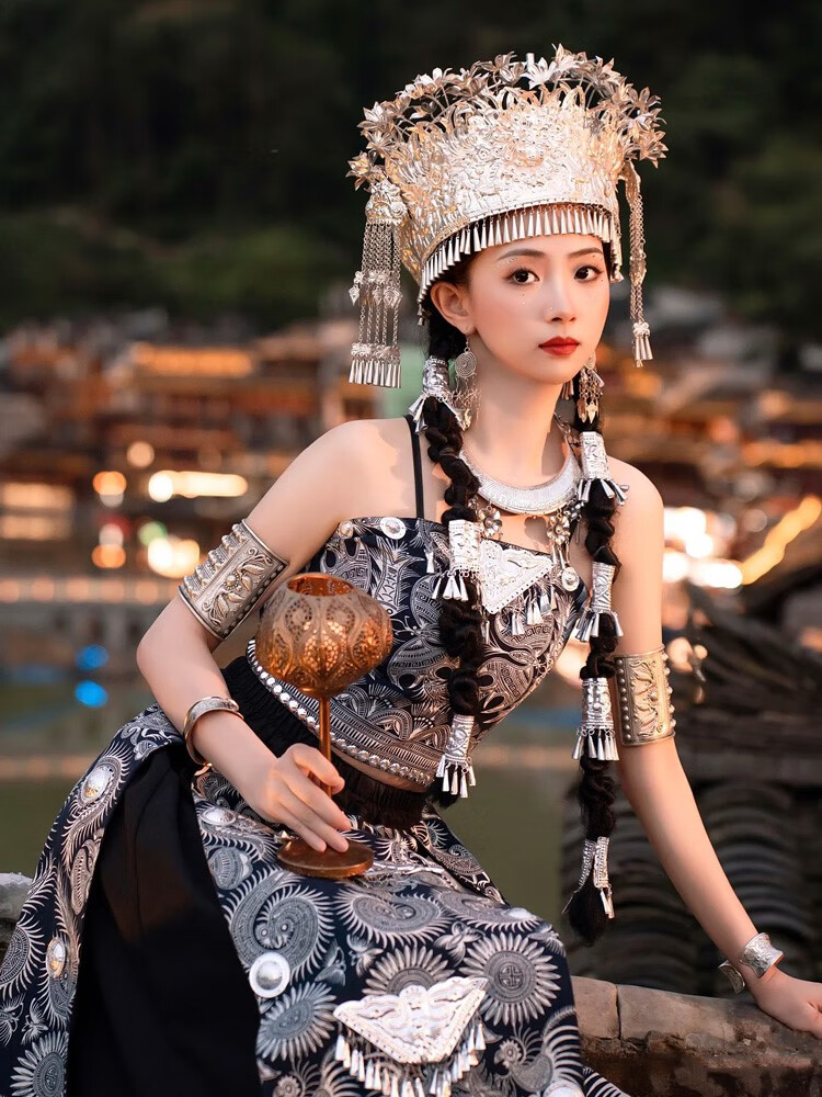 【蒂蕾佳】凤凰古城苗族服装女蜡染抹胸长裙舞台演出服土家族民族风旅