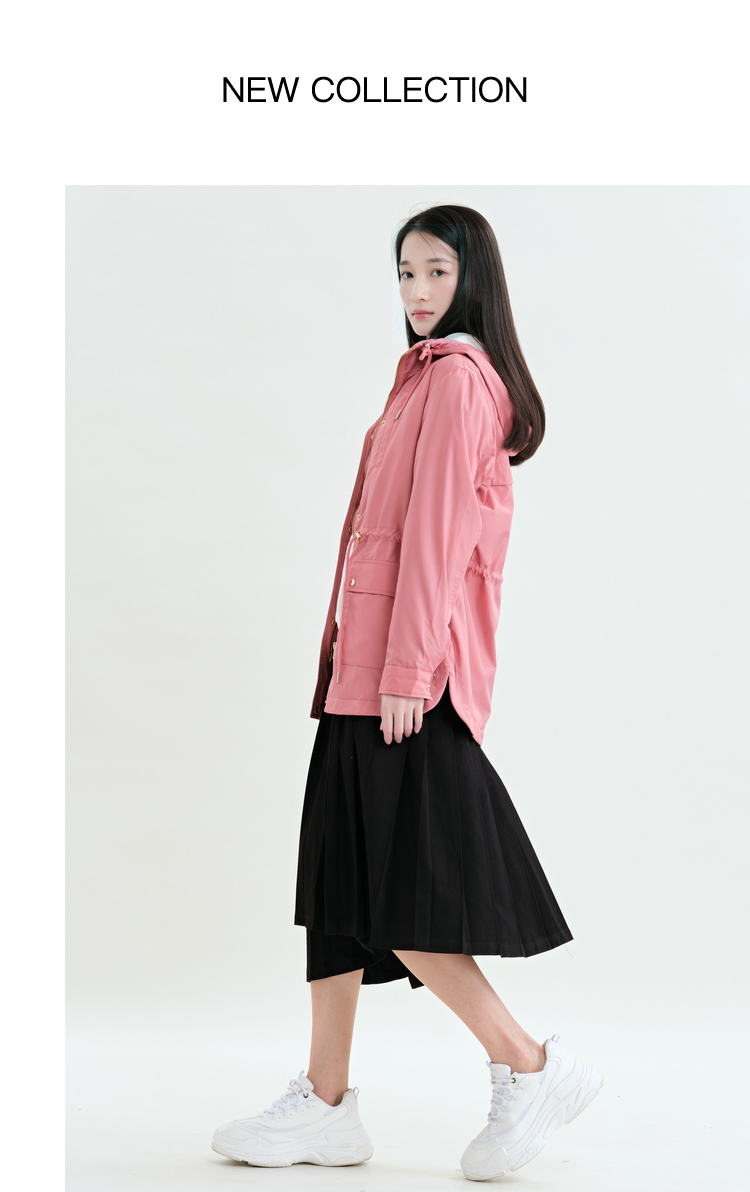 堡狮龙bossini21秋冬新款女装连帽衣服时尚格子内加绒外套女721528070