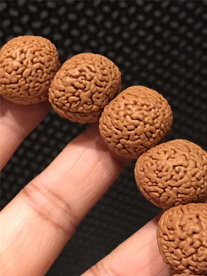矮桩柳叶脐蚂蚁纹桃核手串手链桃胡矮桩密纹桃核佛珠 1.9*1.45 19mm