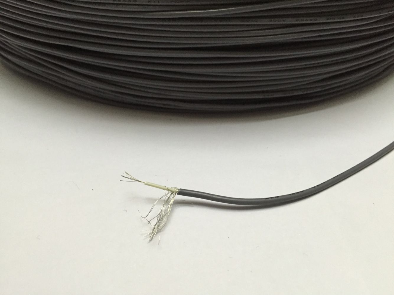 ul15331185单芯屏蔽线美标电源线一芯一地音频信号线缠绕屏蔽153328a0