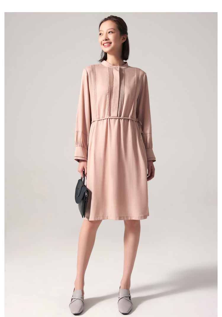 布景连衣裙女秋季新品简约纯色可收腰立领垂坠感长袖高腰裙 赤橘色 s