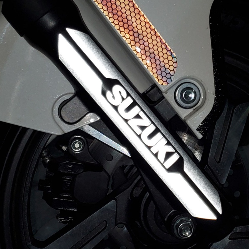 铃木uy125车贴摩托踏板车改装贴纸uu125减震贴画架装避震 哑光金