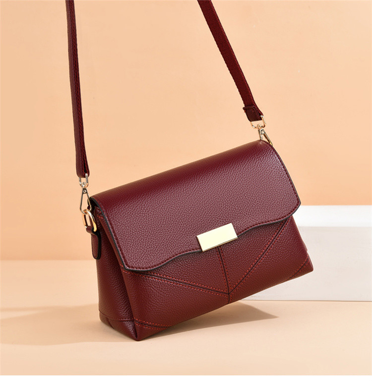 潮牌轻奢斜挎包女包包新款女士背包大容量单肩中年妈妈婆婆软皮包