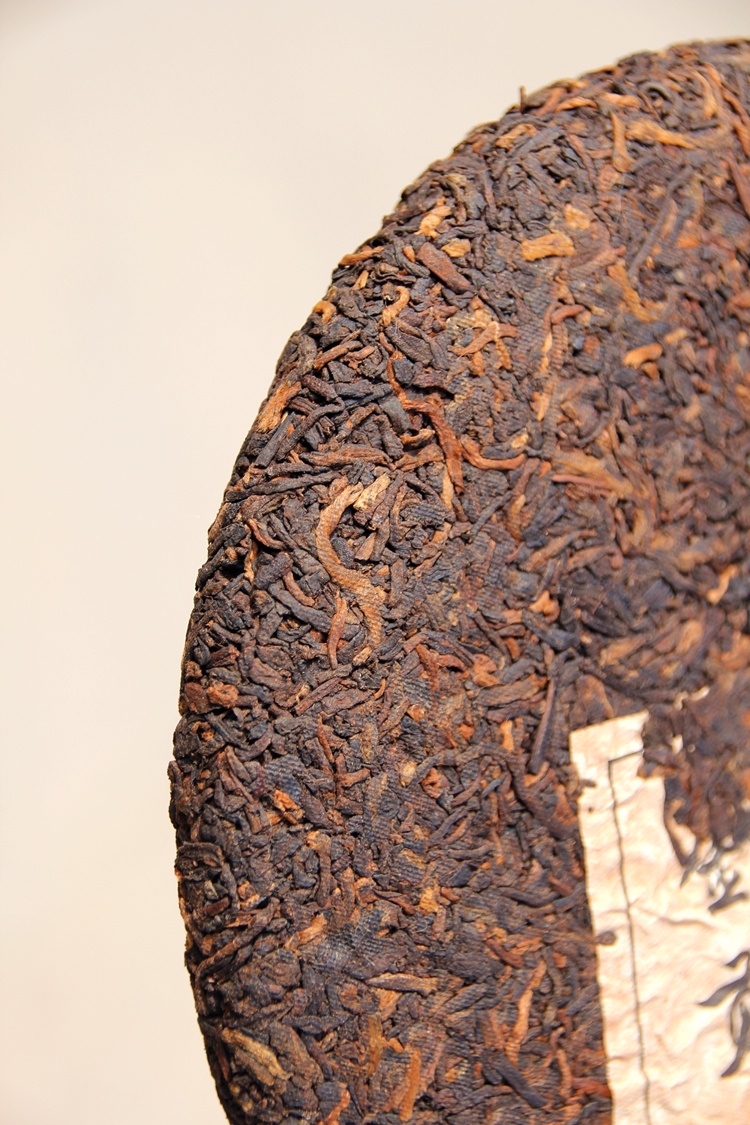 金芽贡饼普洱熟茶 普洱l茶熟茶金芽贡饼七子饼茶宫廷普洱熟茶5饼整提