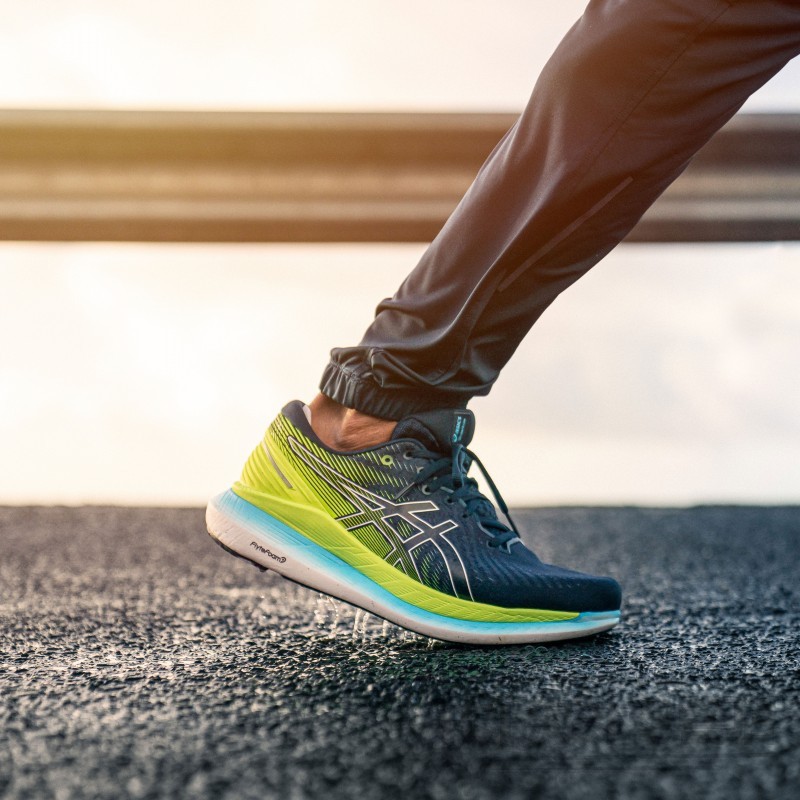 asics亚瑟士glideride 2男款长跑跑步鞋 减震透气舒适速度提升运动鞋