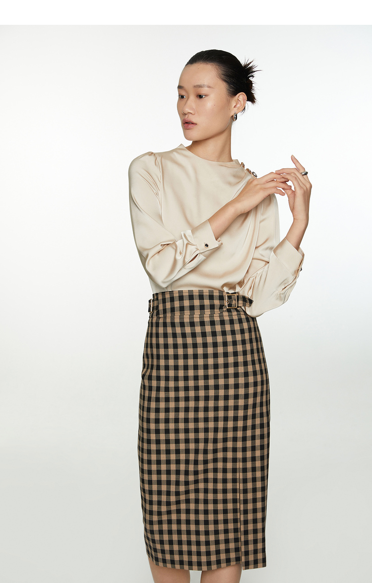 恩裳蔻2021秋季新款休闲百搭缎面垂感钻石扣撞色长袖衬衫女显瘦 香槟