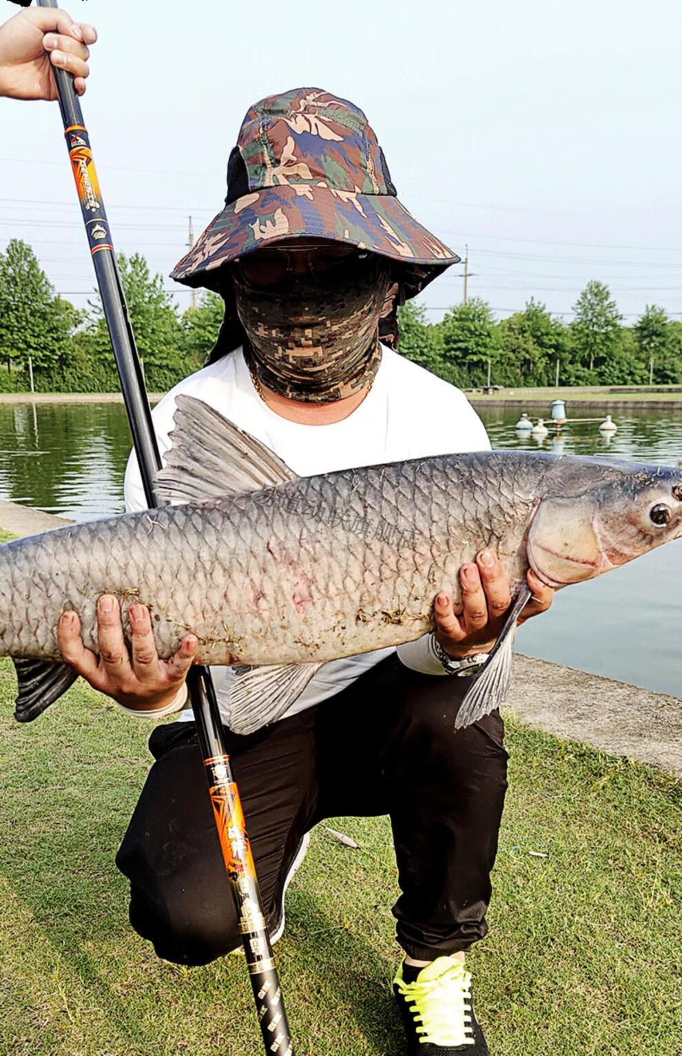 鱼竿手杆十大品牌浪尖大物竿战斧钓巨物青鲟鲢鳙超硬台钓竿邓刚同款