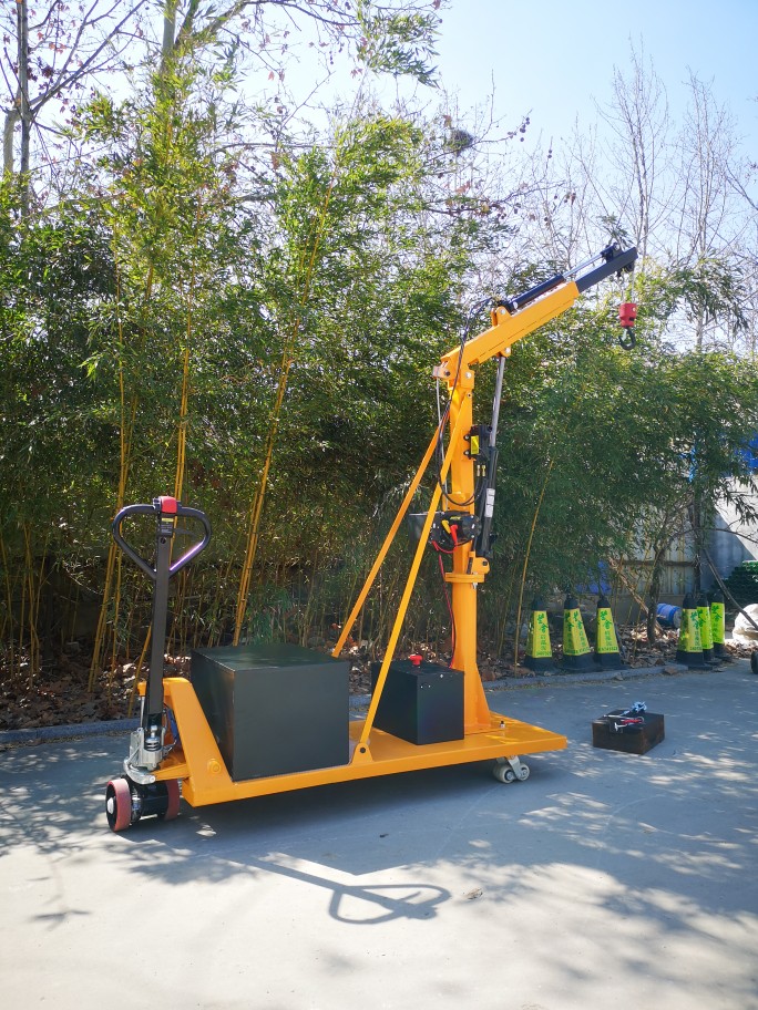 小吊车移动运行式吊机全电动装修吊料吊模具装卸车工厂车间吊夹具sou