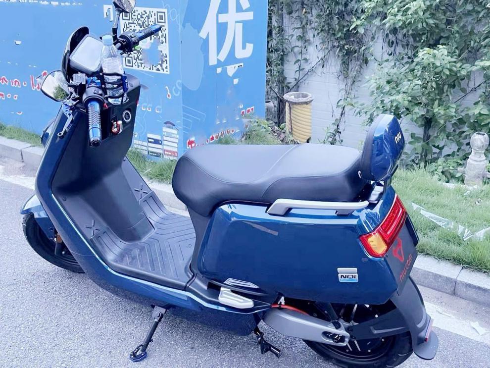 小牛靠背适用于小牛踏板电动车n1s原厂原装款靠背靠垫n1nqi后支架改装