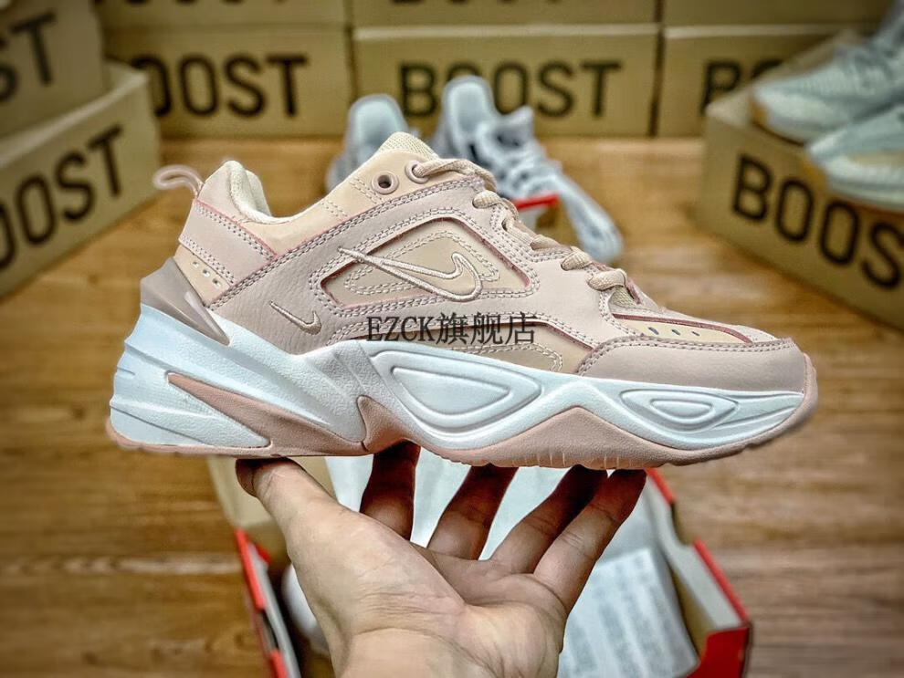 优雅风制鞋工艺:缝制鞋鞋底材质:橡胶上市时间:2022年秋季鞋头款式