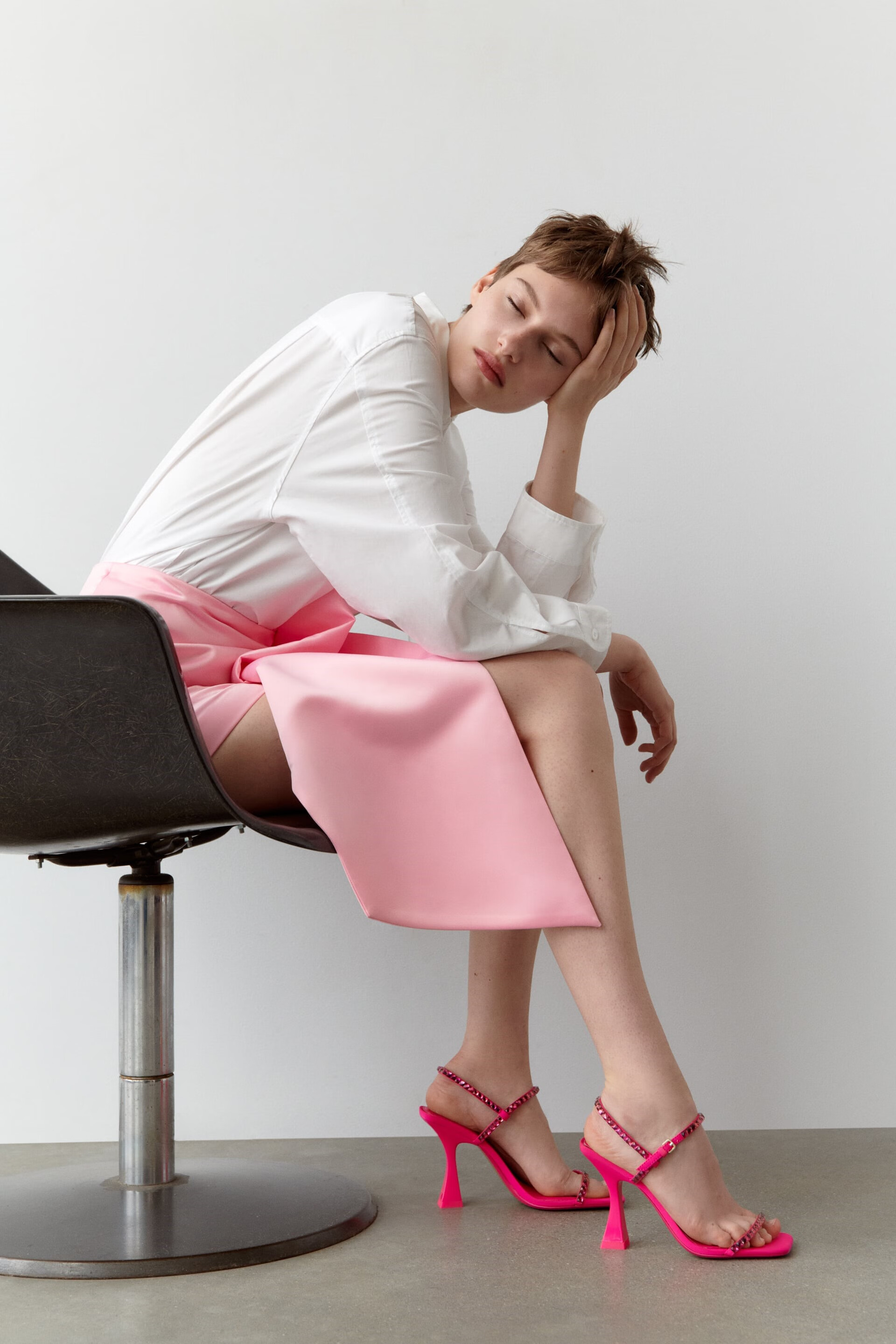 zara高跟鞋zara2022夏季女鞋水钻饰亮光高跟凉鞋方头细带一字带凉鞋