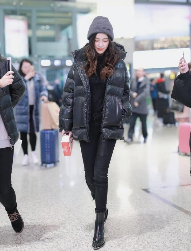 蒙口官方baby杨颖同款宽松加厚面包服亮面黑色韩版羽绒服女短款外套冬