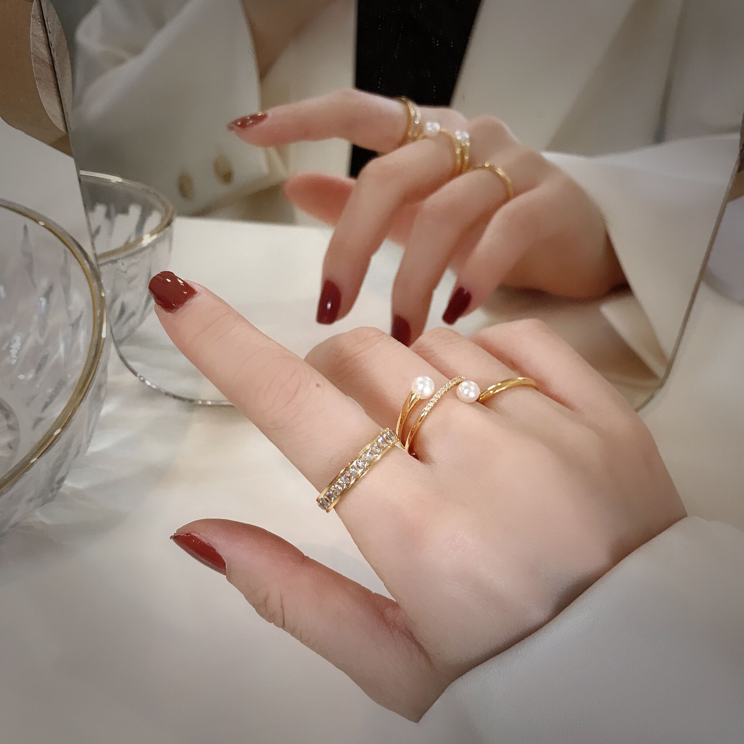 个性女孩子喜欢戴的洋气好看日系轻奢食指戒指女彩金珍珠优雅ins冷淡