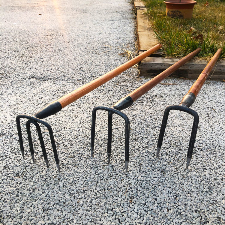 2021三齿两齿钢耙菜园钉耙松土翻抓地搂草耙子两齿四齿镐赶海挖贝农具