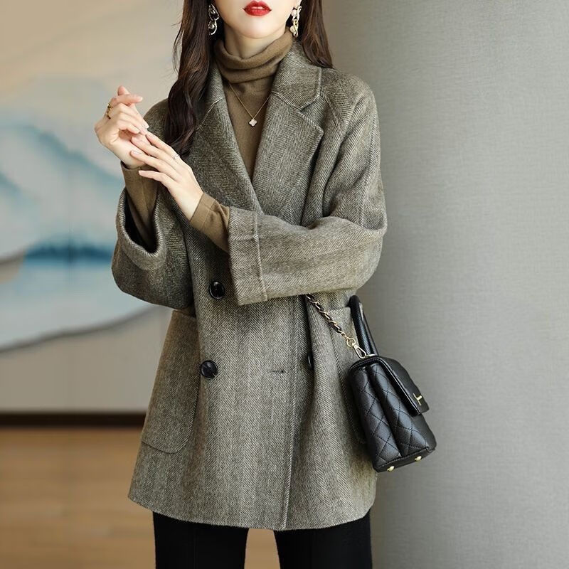 素订女装品牌女王真值秋冬新款洋气高端人字纹呢大衣外套女 粉色 m