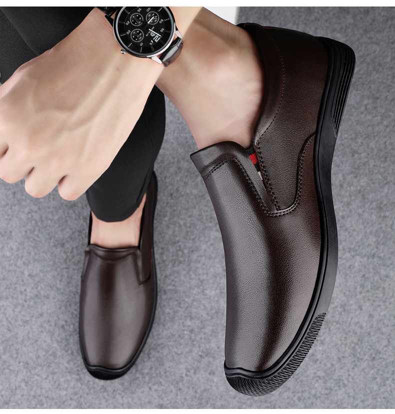 卡丹路cardanro春秋季新款皮鞋男真牛皮软皮软底休闲真牛皮年轻人黑色