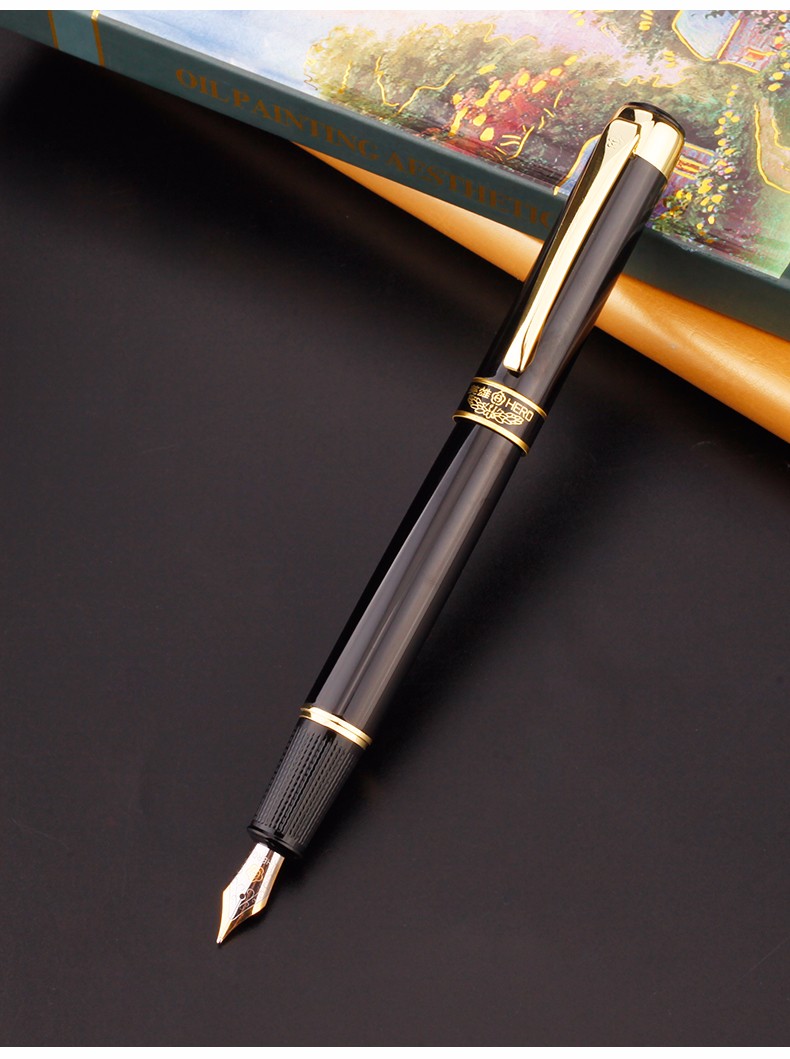 英雄牌钢笔9018学生专用练字礼物送礼美工墨囊可替换成人办公男士高档