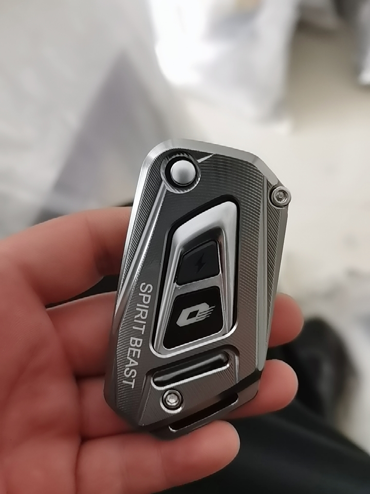 摩托车改装遥控壳适用钱江赛600钥匙盖srk追600遥控锁匙保护外套 追