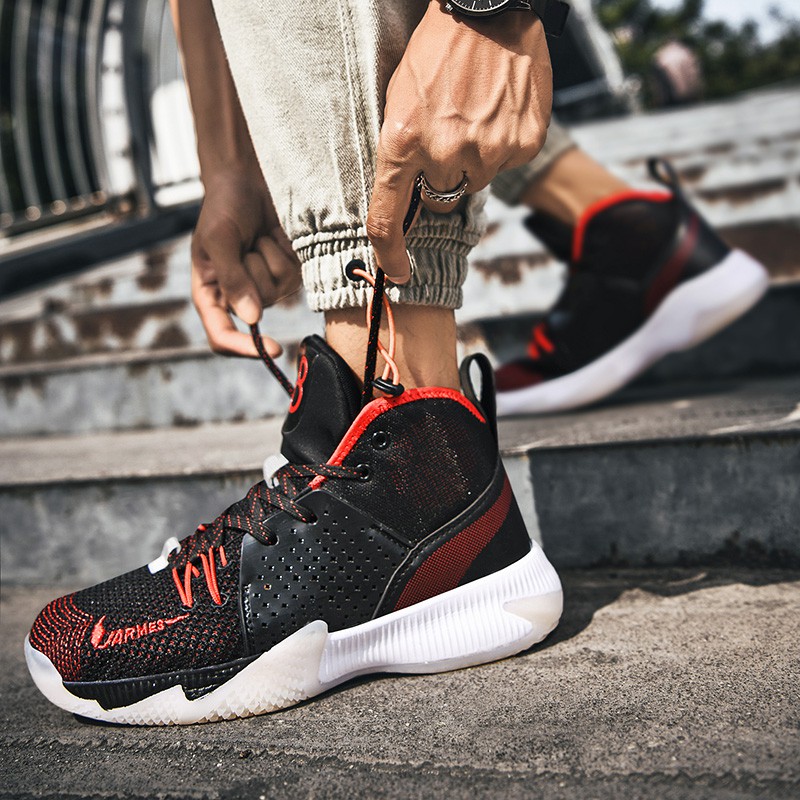 更低价喜奏音速8low蓝球鞋男韦德防滑耐磨有响声青少年运动球鞋黑红39