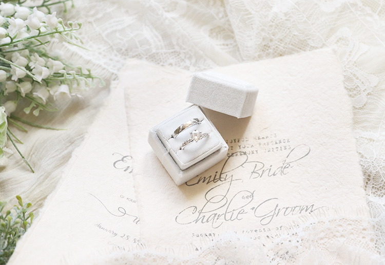 天鹅绒丝绒复古手工戒指盒珠宝首饰收纳盒包装盒求婚婚礼小物拍摄高级