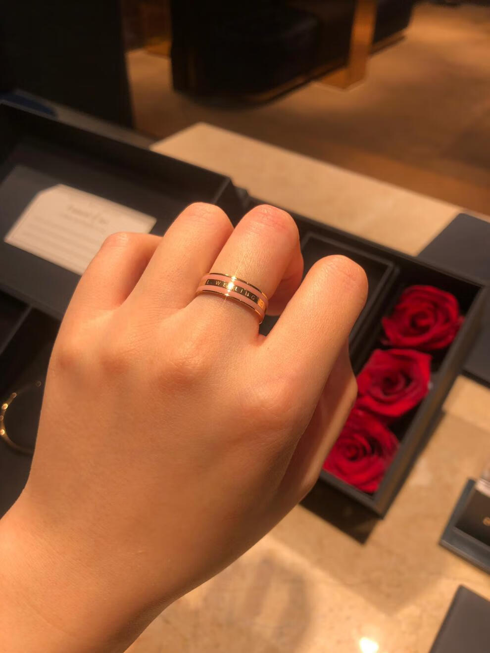 dw戒指旗舰好物dw戒指男女新品陶瓷款简约情侣对戒玫瑰金陶瓷白48